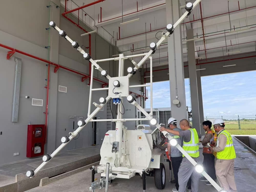 拖車式移動(dòng)照明車 機(jī)場跑道關(guān)閉預(yù)警標(biāo)志燈塔4TN4000B