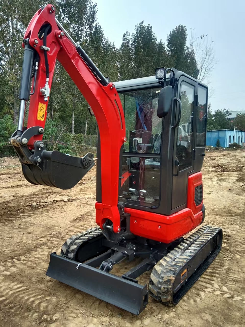 小型挖掘機BMPC25